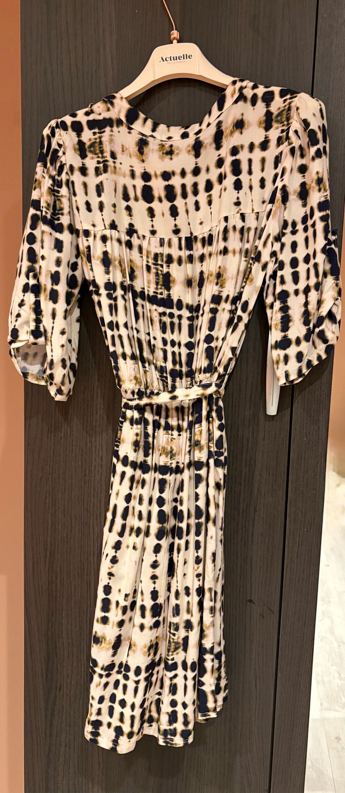 Robe légère - photo numéro 2