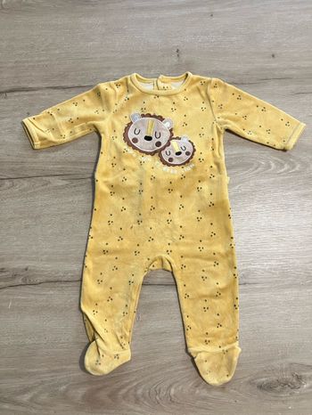 Pyjama velours 6 mois 🦁