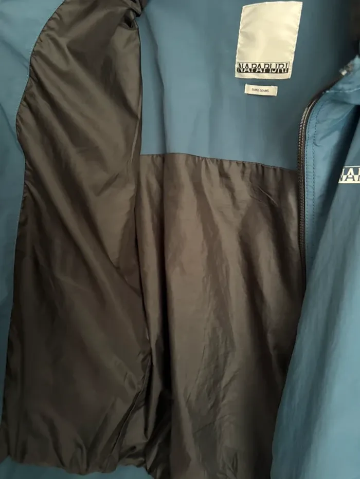 Veste Napapijri taille S - photo numéro 5