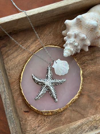 Collier étoile de mer argentée & coquillage nacré – Neuf