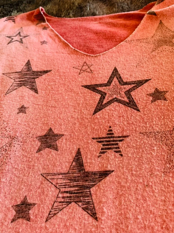 Pull Léger avec étoiles - photo numéro 3