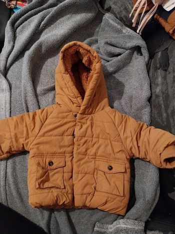 Manteau taille 12 mois