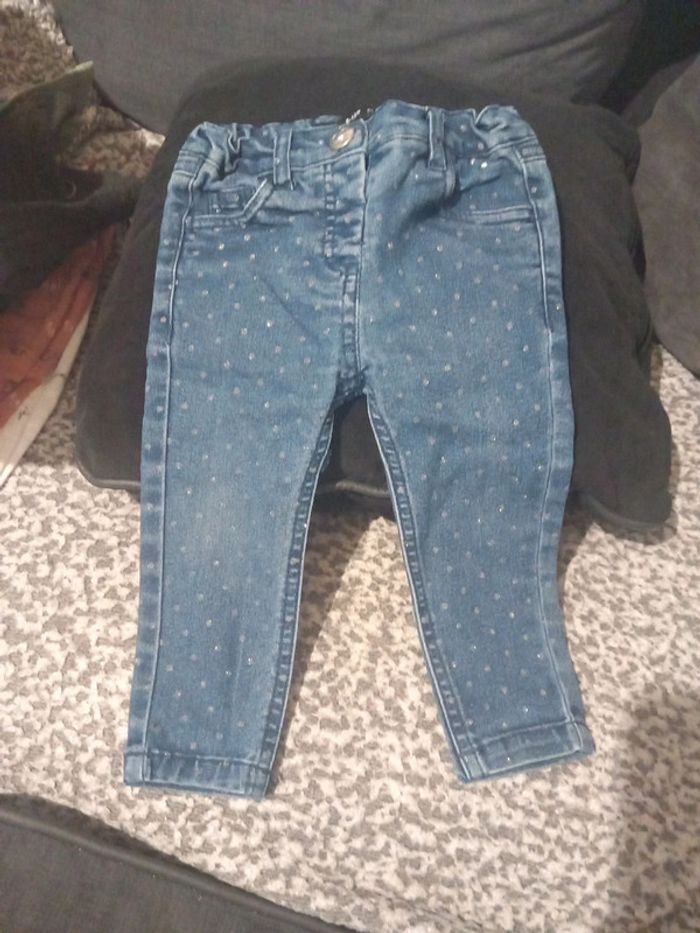 Jean taille 9/12mois 80cm primark - photo numéro 1