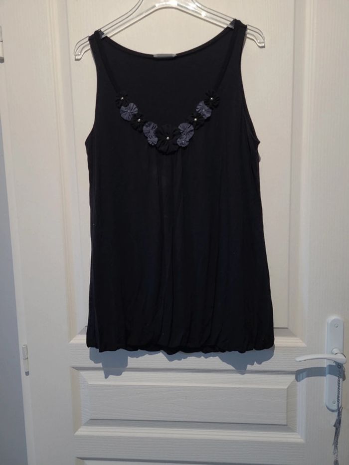 Haut a bretelles noir forme boule Promod