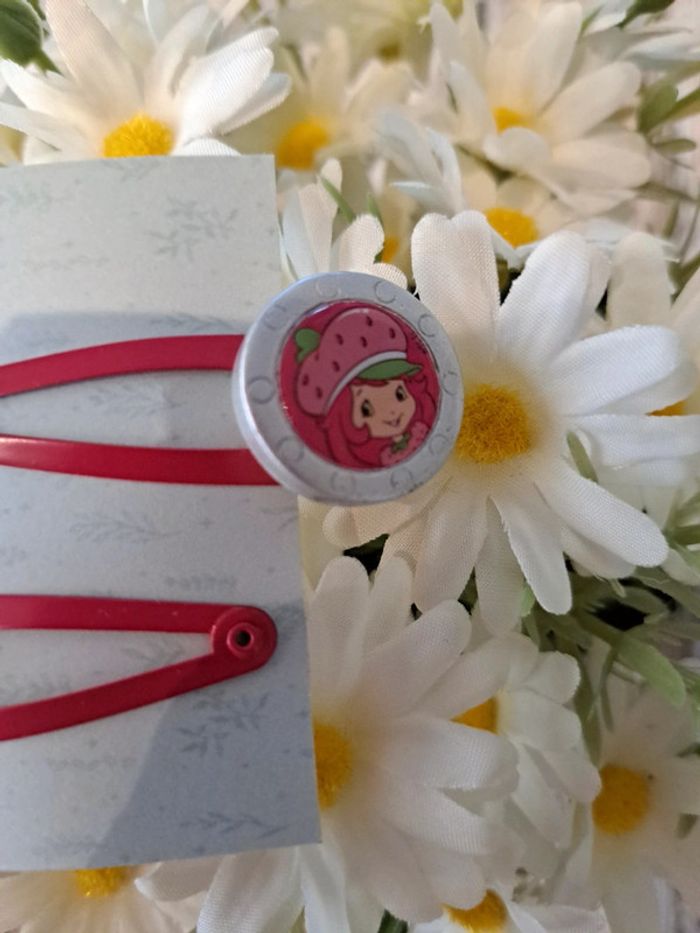 2 barrettes Charlotte aux fraises - photo numéro 3