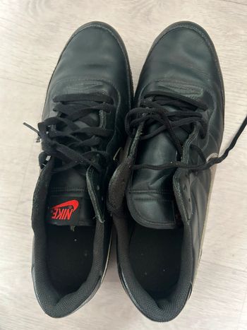 Chaussure Nike noir taille 45