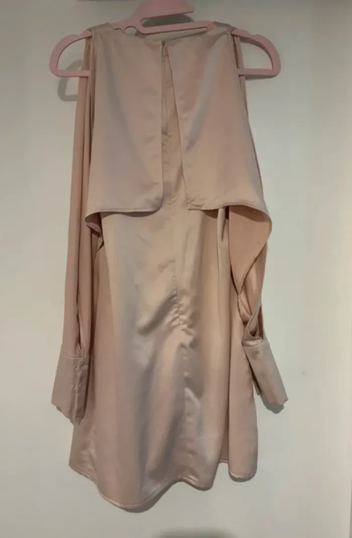 Robe courte nude satinée Missguided – Taille 38 - photo numéro 10