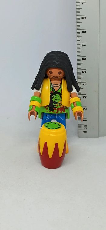 Homme musicien avec tambour playmobil