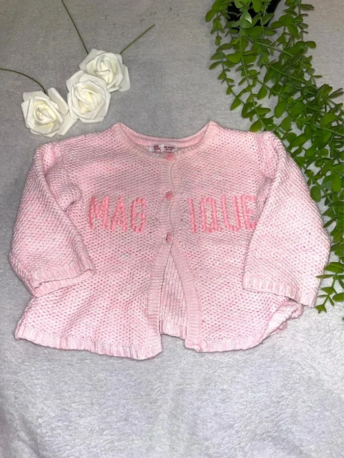 Très belle gilet longue manche pour bébé fille
