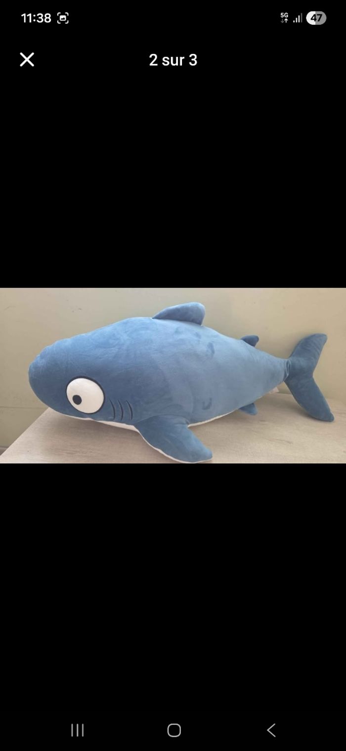 Peluche requin