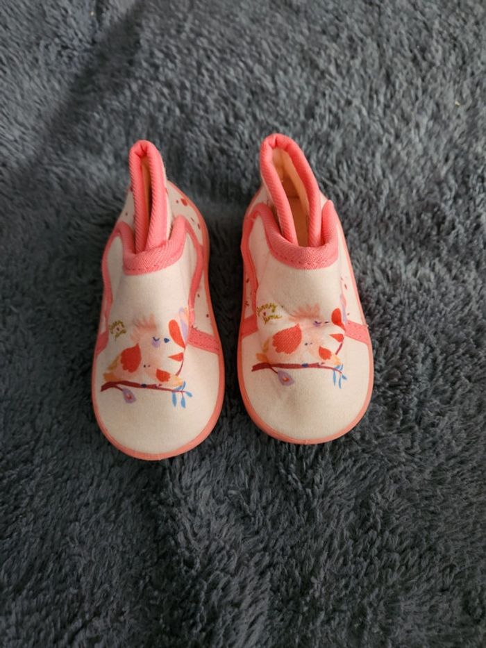 Chaussons taille 19 - photo numéro 2