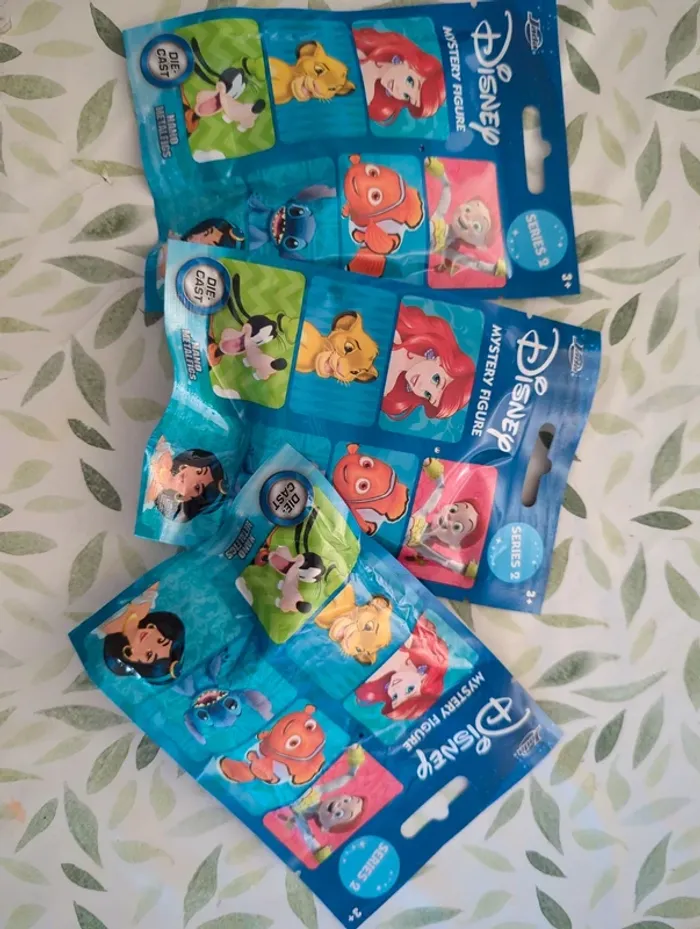 Lot figurine Disney
