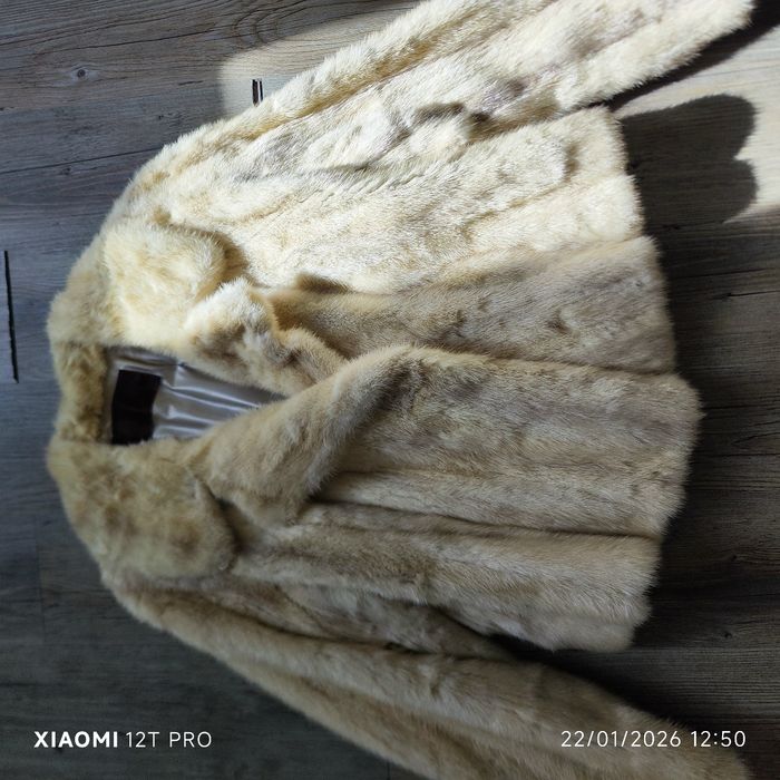 Manteau vison blanc - photo numéro 2