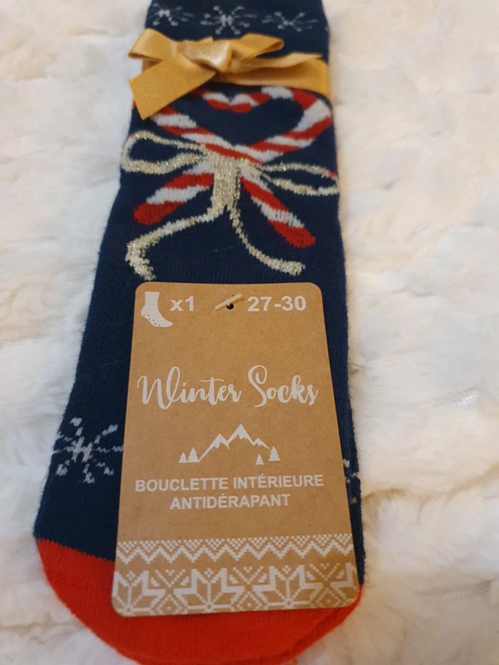 Chaussettes antidérapantes Taille 27/30 - photo numéro 2