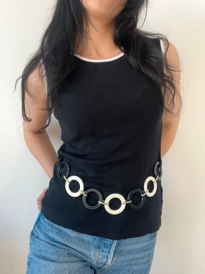 Top y2k années 90/2000 noir à détail ceinture taille S - photo numéro 2