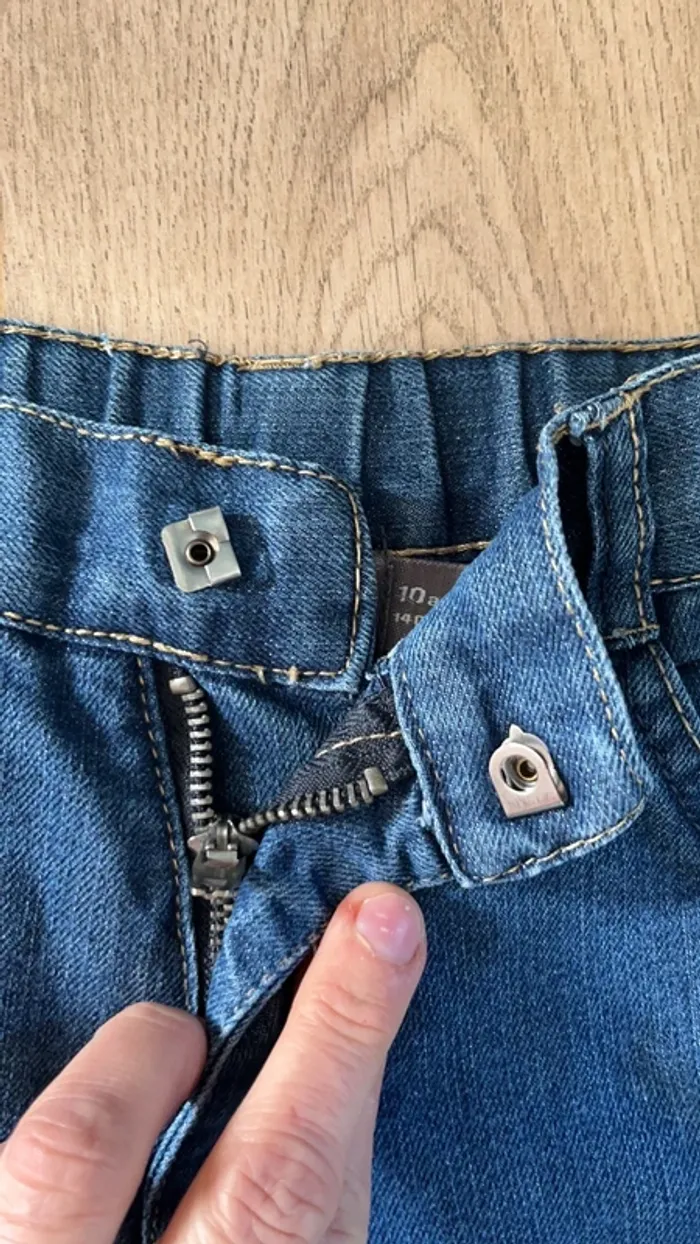 Jean réglable à la taille - photo numéro 3