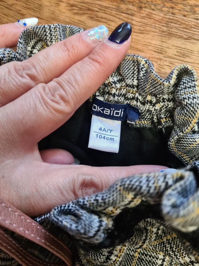 Très belle jupe 3 4 ans 104 cm à carreaux - photo numéro 3