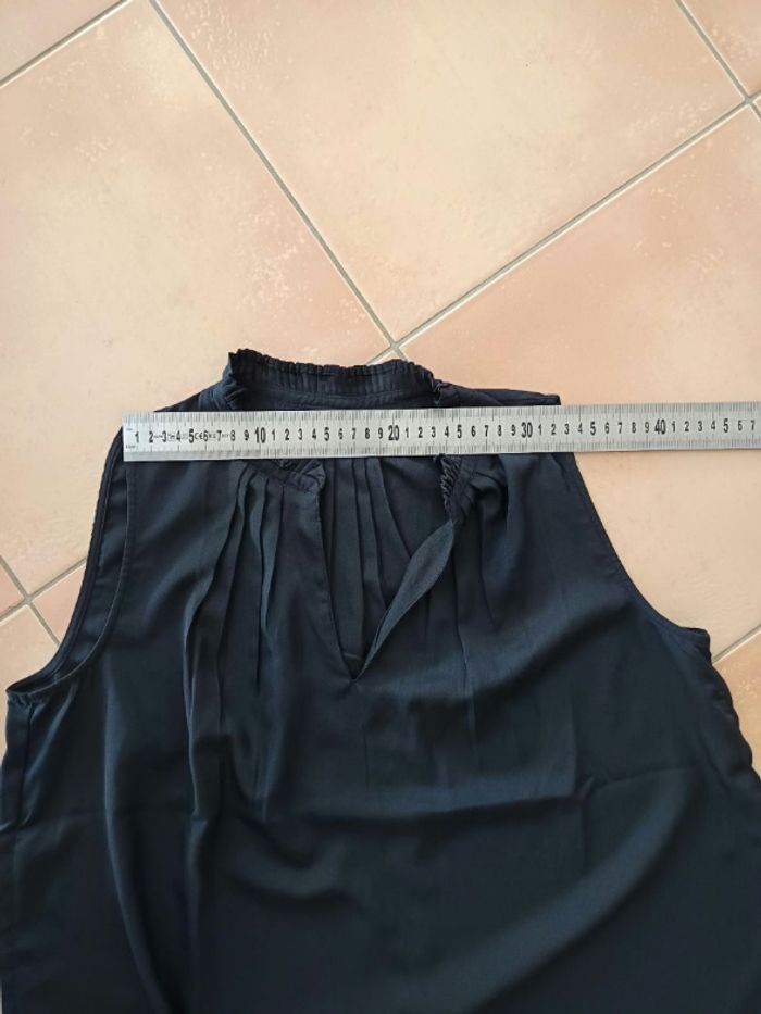 Chemise/Tunique noire sans manche - photo numéro 8
