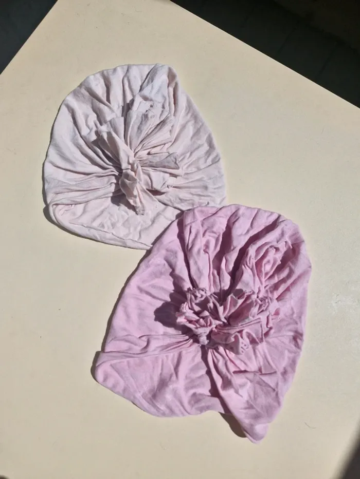 Lot 2 turbans