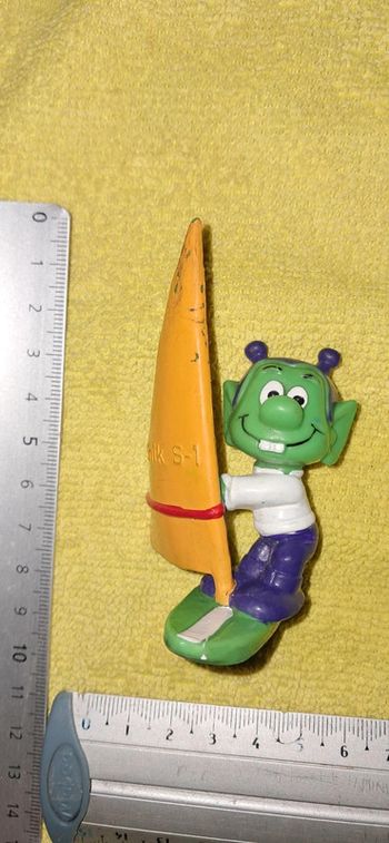 Astro sniks figurine