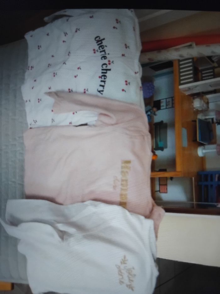 Lots de vêtements pour bébé 9/12 mois. - photo numéro 8