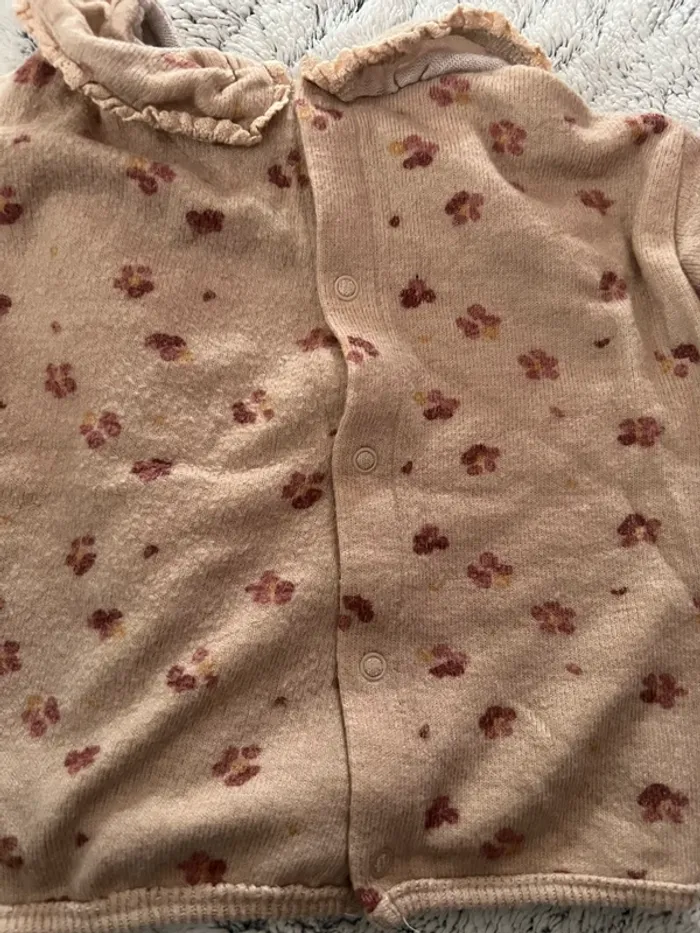 Pull fin 3 mois Kiabi - photo numéro 2