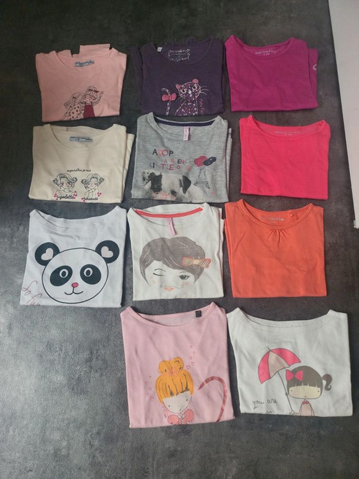 Lot 11 t-shirts manches longues fille 5 ans très bon état