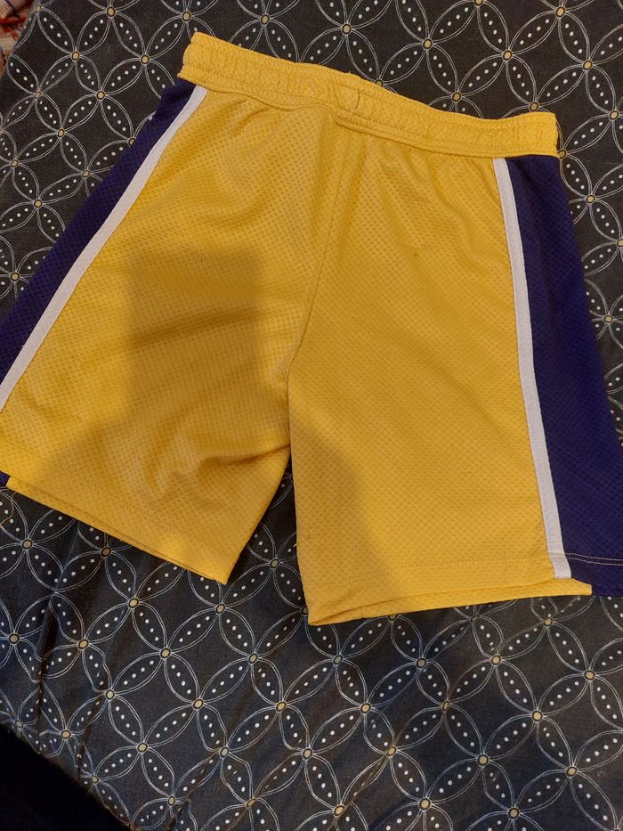 Short NBA 12ans - photo numéro 2