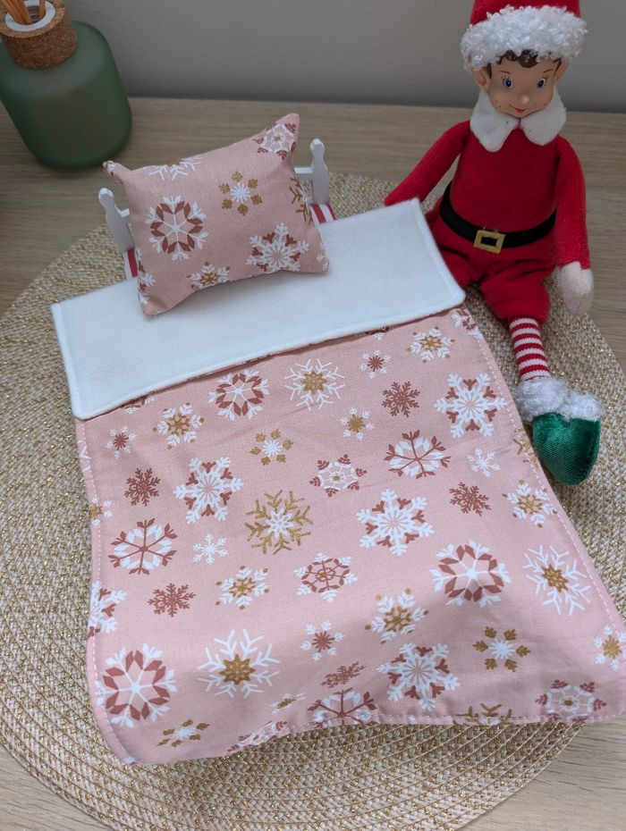 Couverture et oreiller pour lutin farceur - photo numéro 3