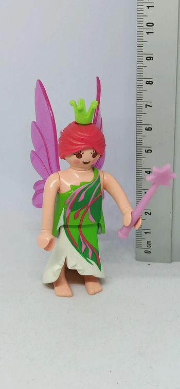 Femme fée ailes et baguette roses avec couronne verte playmobil
