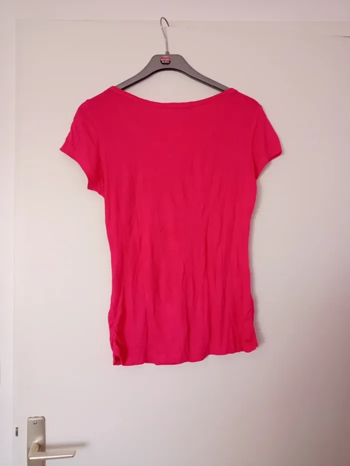 Tee shirt fushia - photo numéro 2