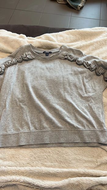 Pull avec détails
