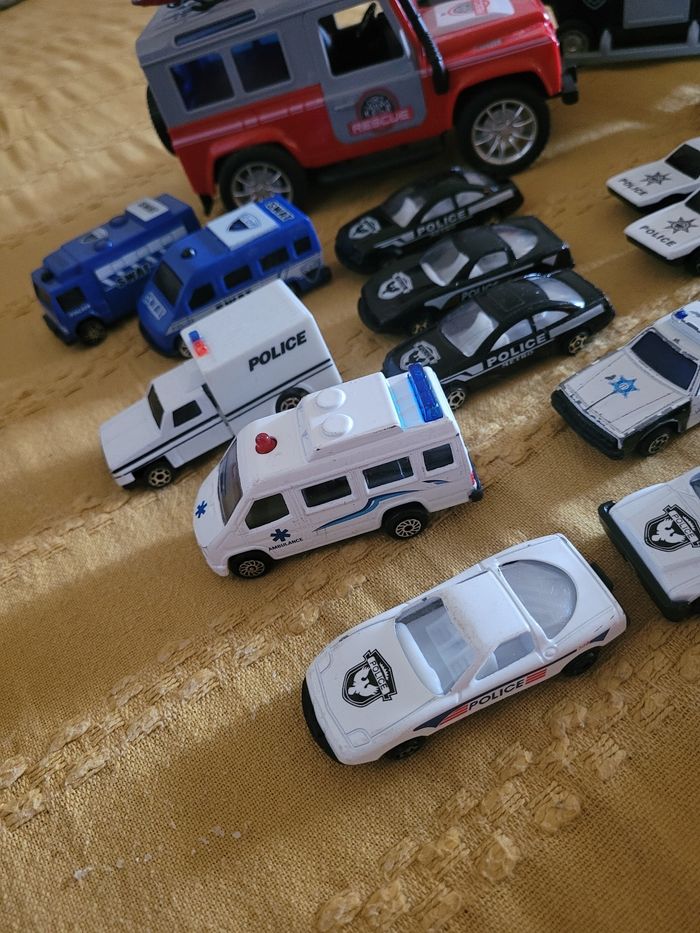 Lot voiture police - photo numéro 6