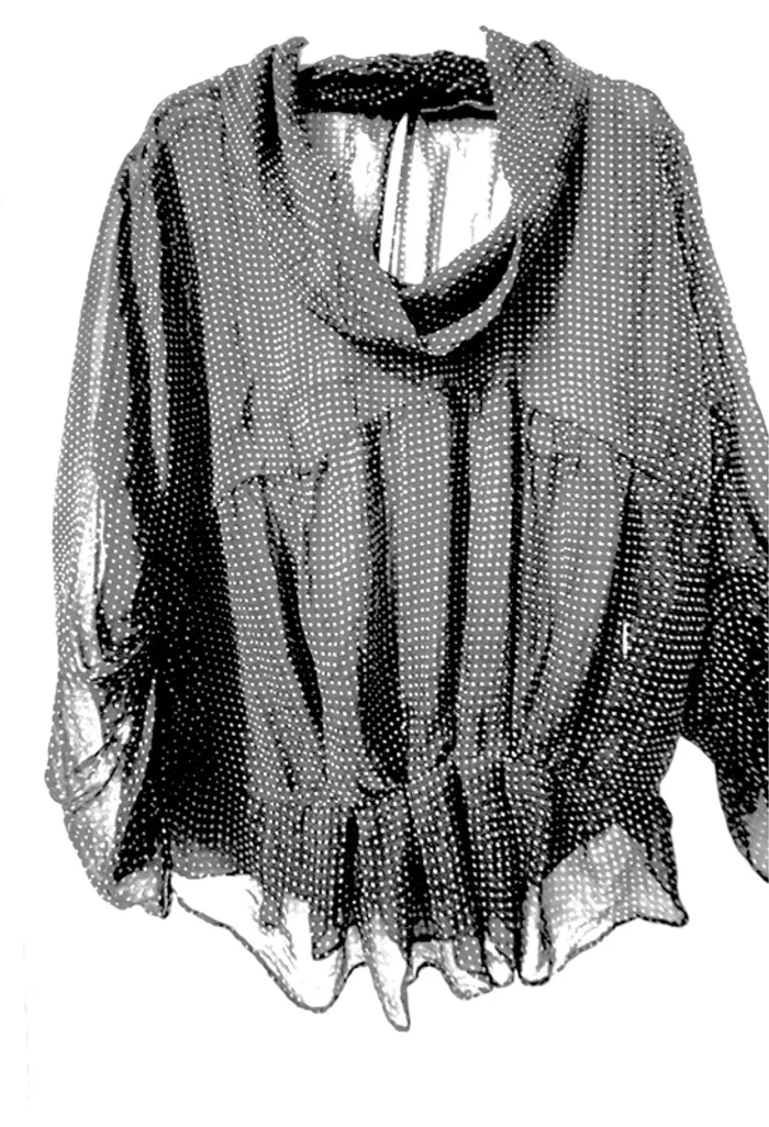 Belle blouse Zara XL - noire transparente avec petit pois. Très bon état - photo numéro 2