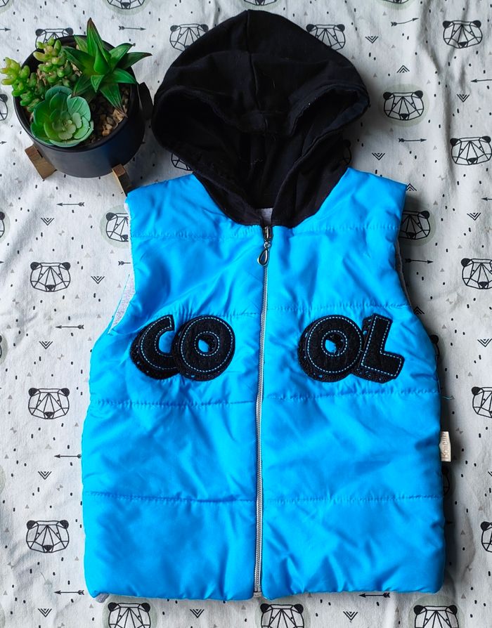 Gilet sans manches taille 18 mois