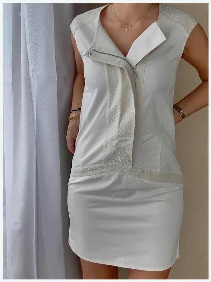 Robe Comptoir des cotonniers blanche 36 très bon état - photo numéro 3