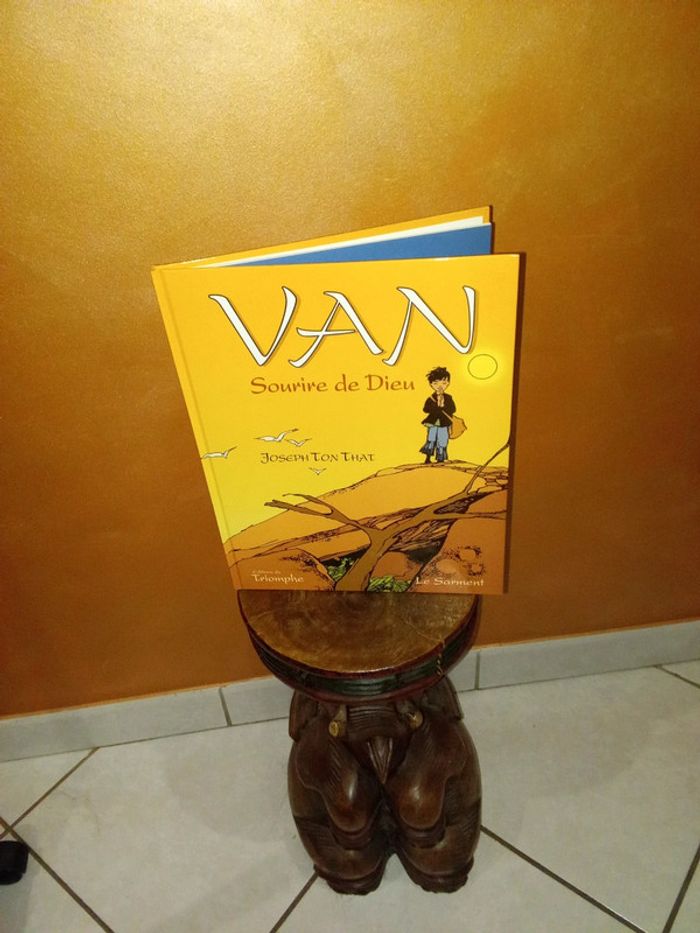 Livre Van Sourire de Dieu