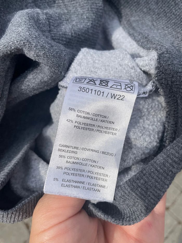 Beau sweat-shirt, taille cinq ans - photo numéro 9