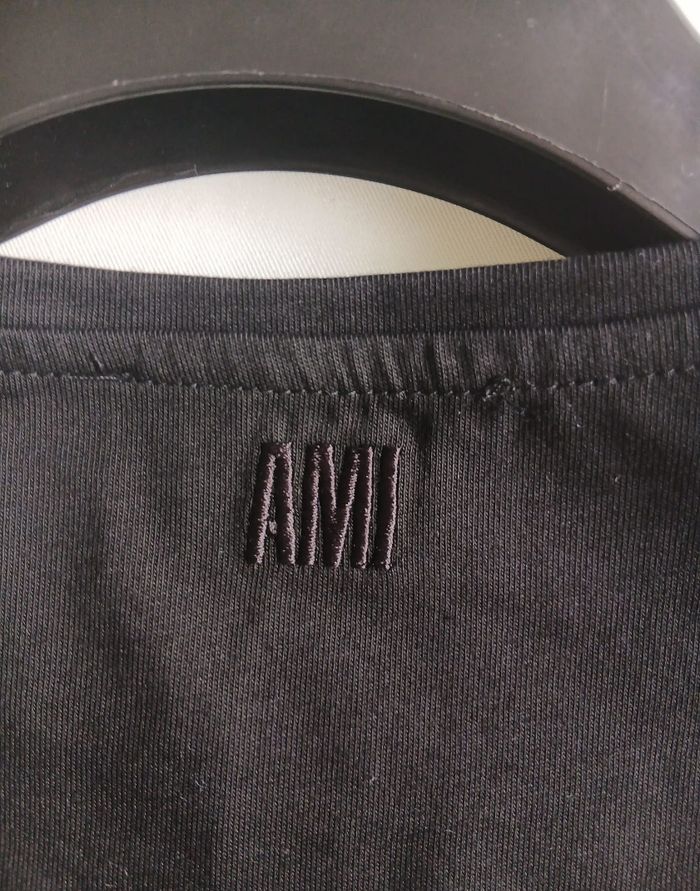 Vends lot T-shirt Patch Ami Paris taille XL, couleur noir et blanc Neuf avec étiquettes - photo numéro 7