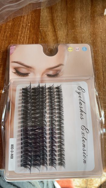 Faux cil