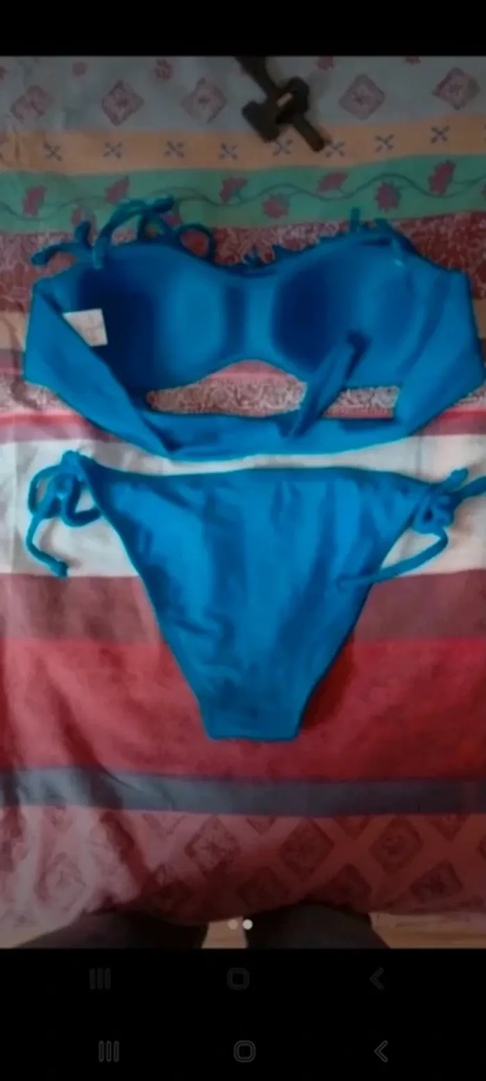Maillot de bain 2 pièces - photo numéro 2