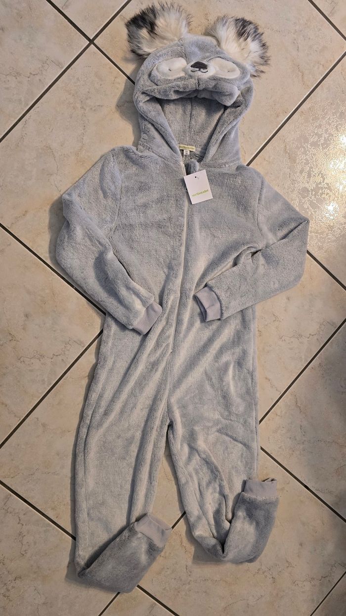 (Neuf non porté) 🏷🥰😍🩷 surpyjama 10 ans fille 🩷😍🥰.(ferme) - photo numéro 3