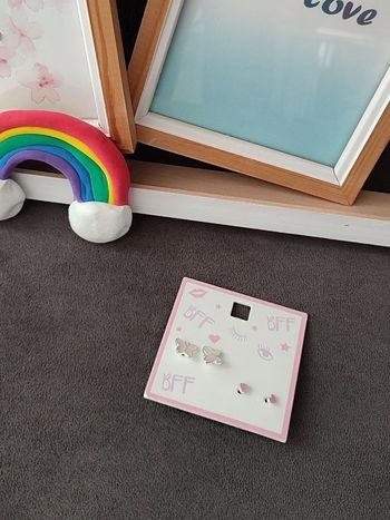 Lot deux paires de boucles d'oreilles