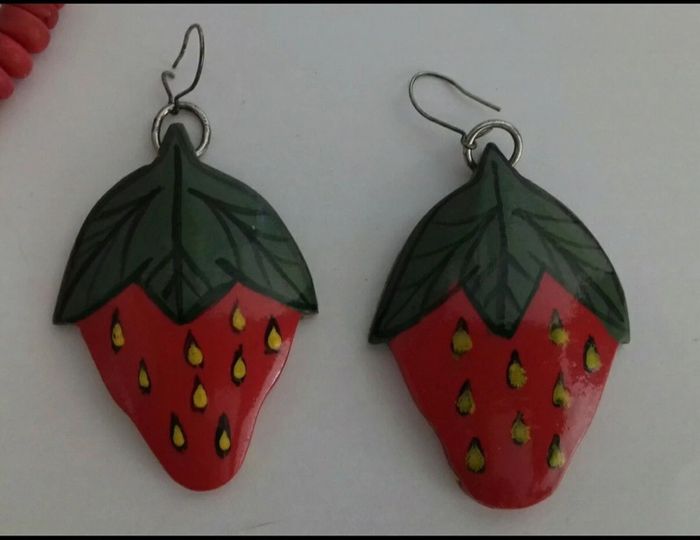 Collier et boucles d'oreilles fraises - photo numéro 3