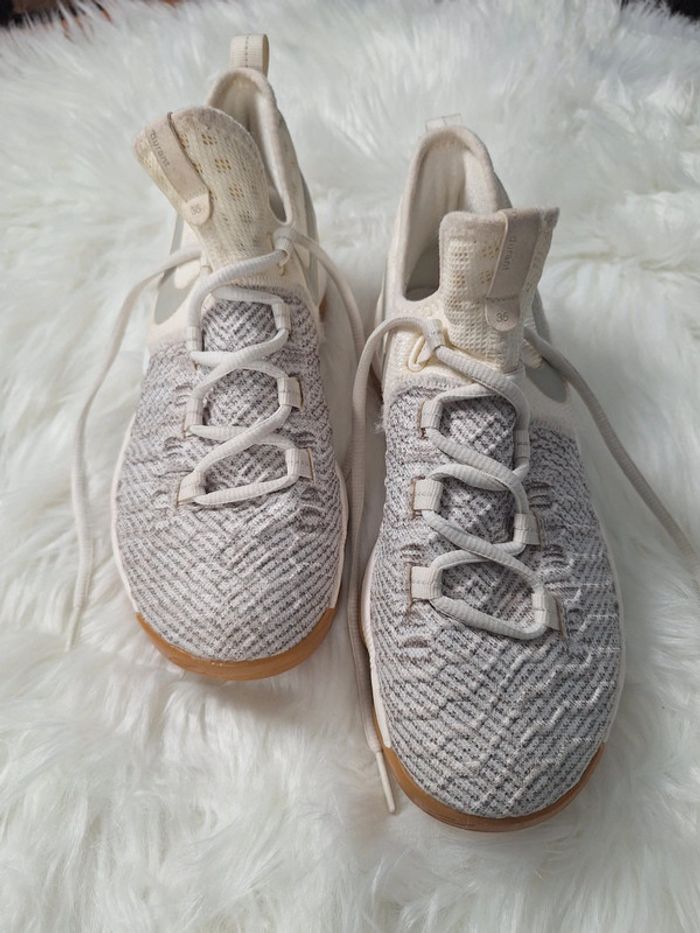 Sneakers / baskets nike zoom 9 kevin durant - taille 36.5 / beige (43) - photo numéro 3