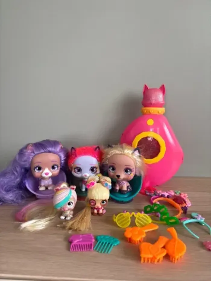 Lot jouets VIP pets