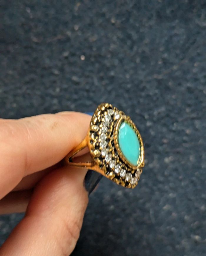 Bague fantaisie a strass - photo numéro 2