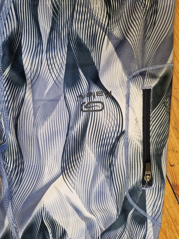 Corsaire / legging sport femme taille 36 - photo numéro 4