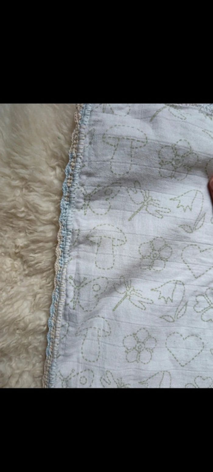 Lange brodé - photo numéro 2