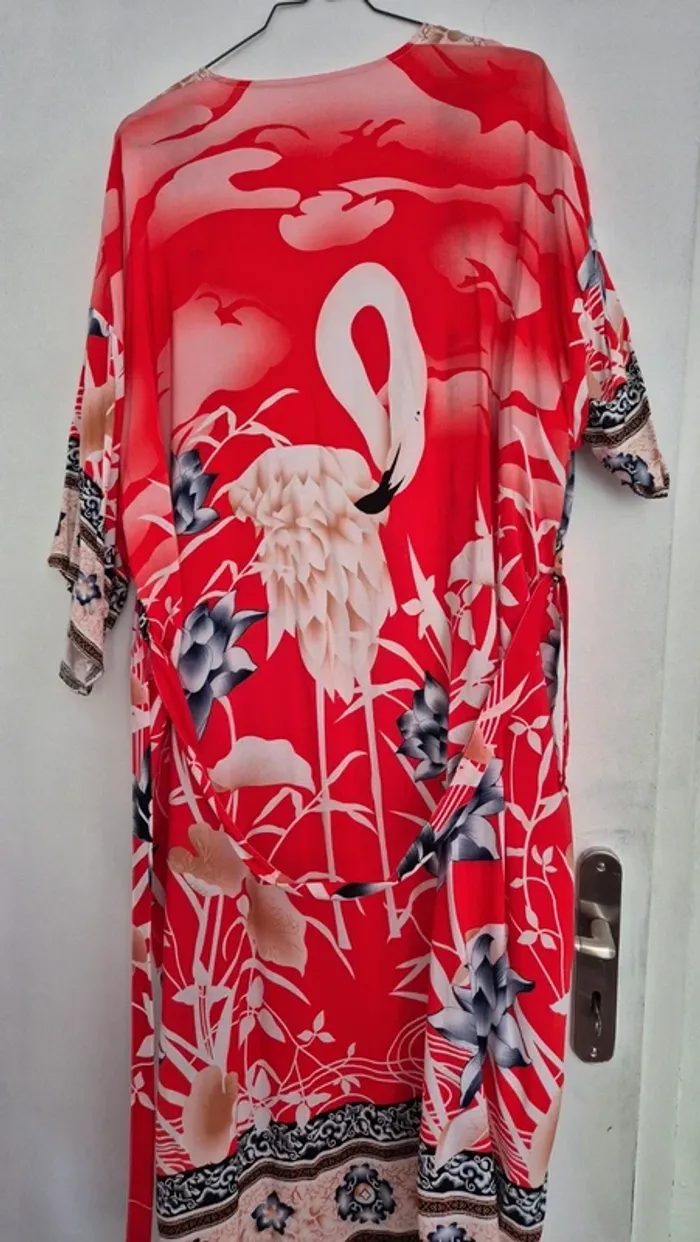 Superbe kimono taille unique NEUF - photo numéro 2